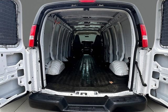 2021 Chevrolet Express Cargo 2500 WT