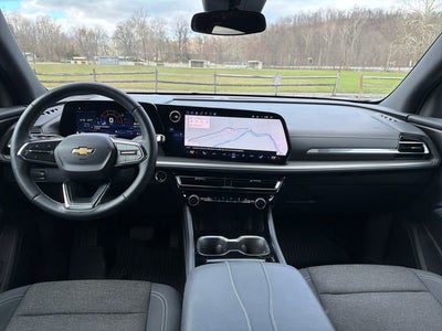 2024 Chevrolet Traverse LS