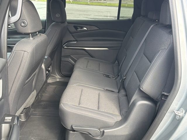 2024 Chevrolet Traverse LS