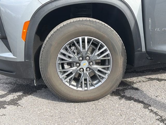 2024 Chevrolet Traverse LS