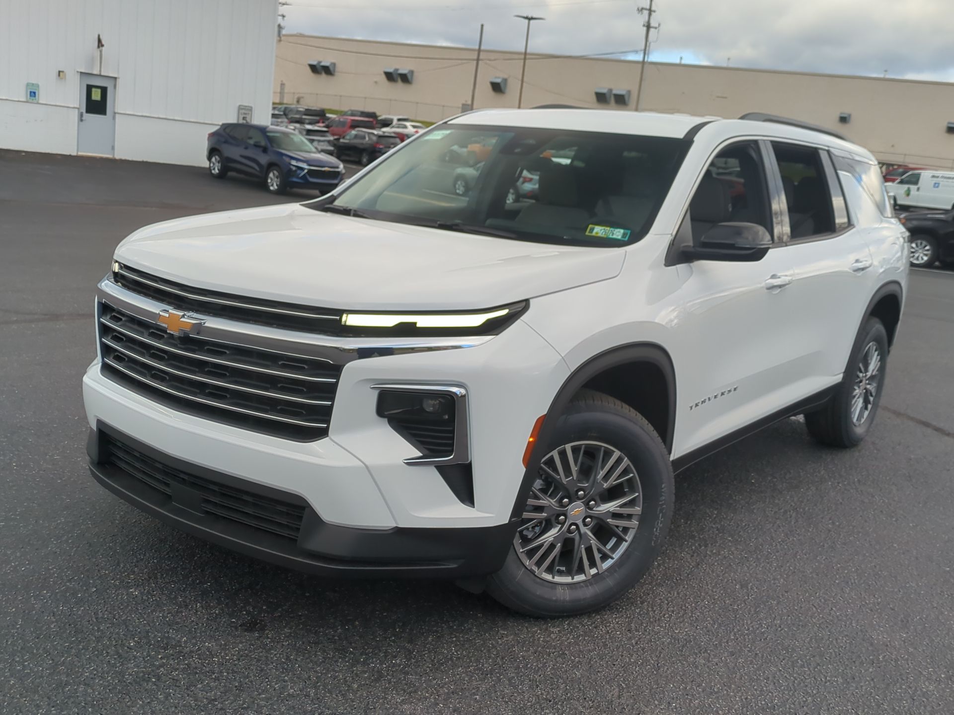 2026 Chevrolet Traverse LT