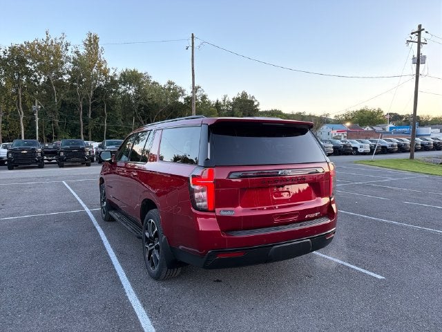 2023 Chevrolet Suburban RST