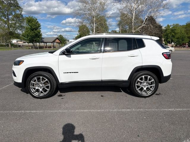 2022 Jeep Compass Latitude Lux 4x4