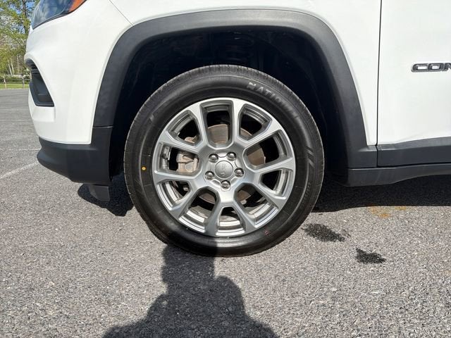 2022 Jeep Compass Latitude Lux 4x4