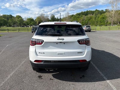 2022 Jeep Compass Latitude Lux 4x4