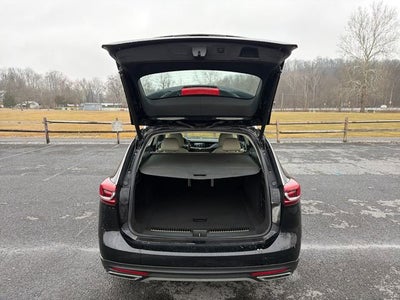 2019 Buick Regal TourX Essence