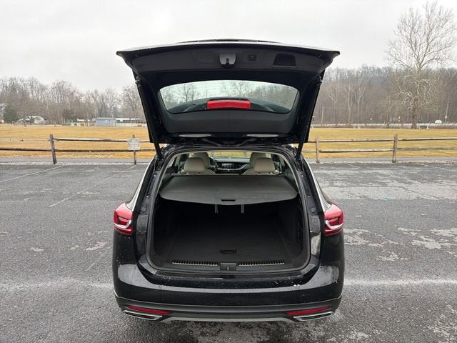 2019 Buick Regal TourX Essence