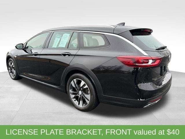 2019 Buick Regal TourX Essence