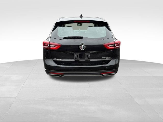 2019 Buick Regal TourX Essence