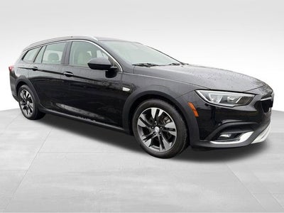 2019 Buick Regal TourX Essence